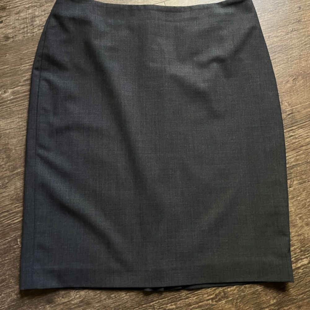 Jones New York Gray Pencil Skirt, Wool Blend, Fully Lined, 10